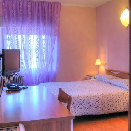 Hotel Flora